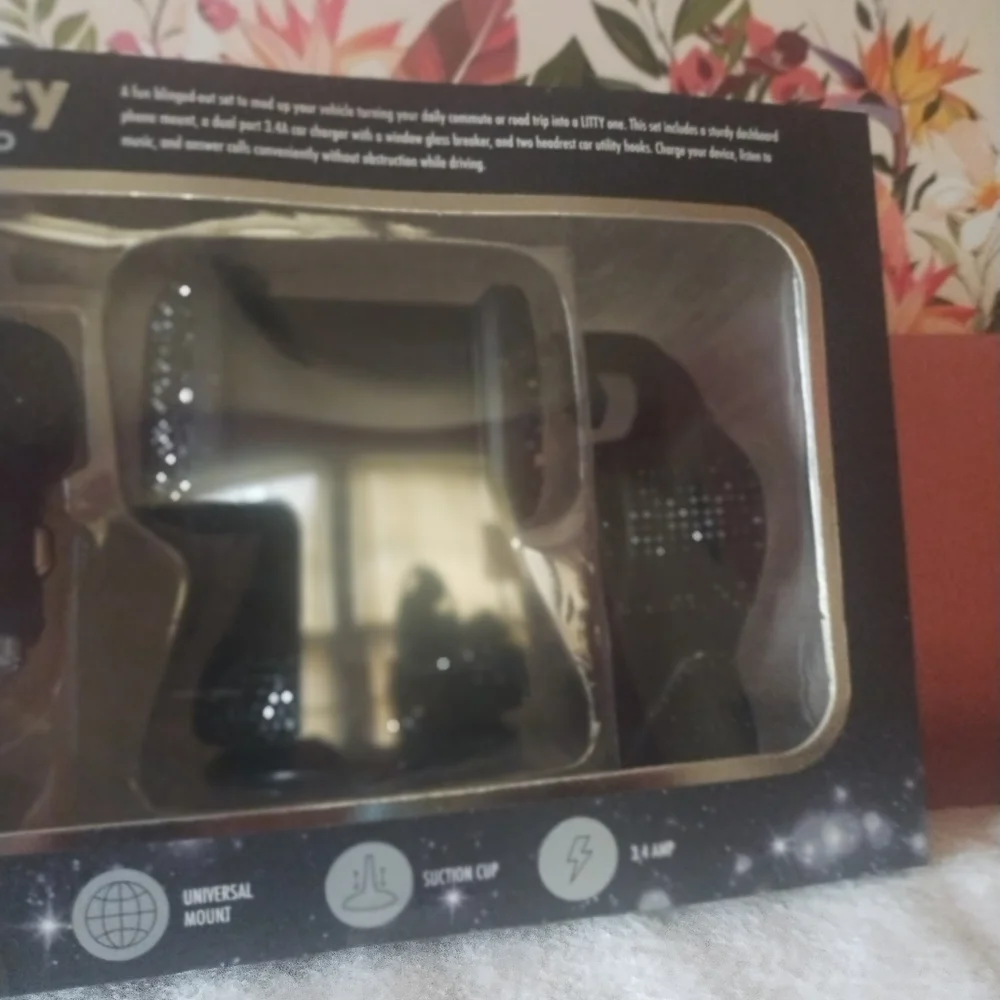4itty Auto Black Car Mount Set
